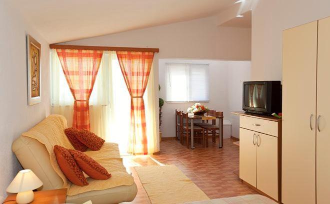 Apartments Villa Vujcic Makarska Exteriör bild